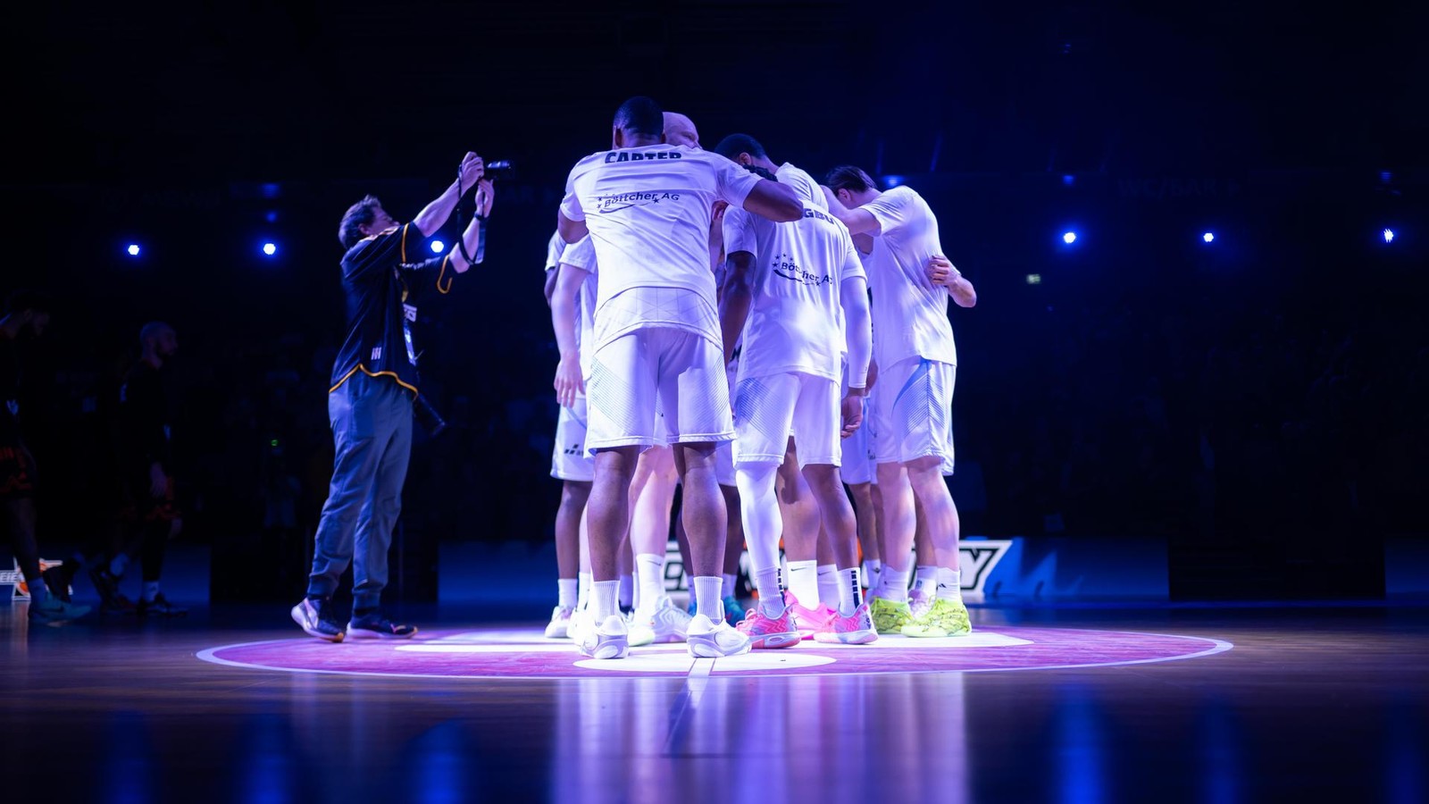 Was-am-Rande-von-Science-City-Jena-gegen-Rasta-Vechta-passierte