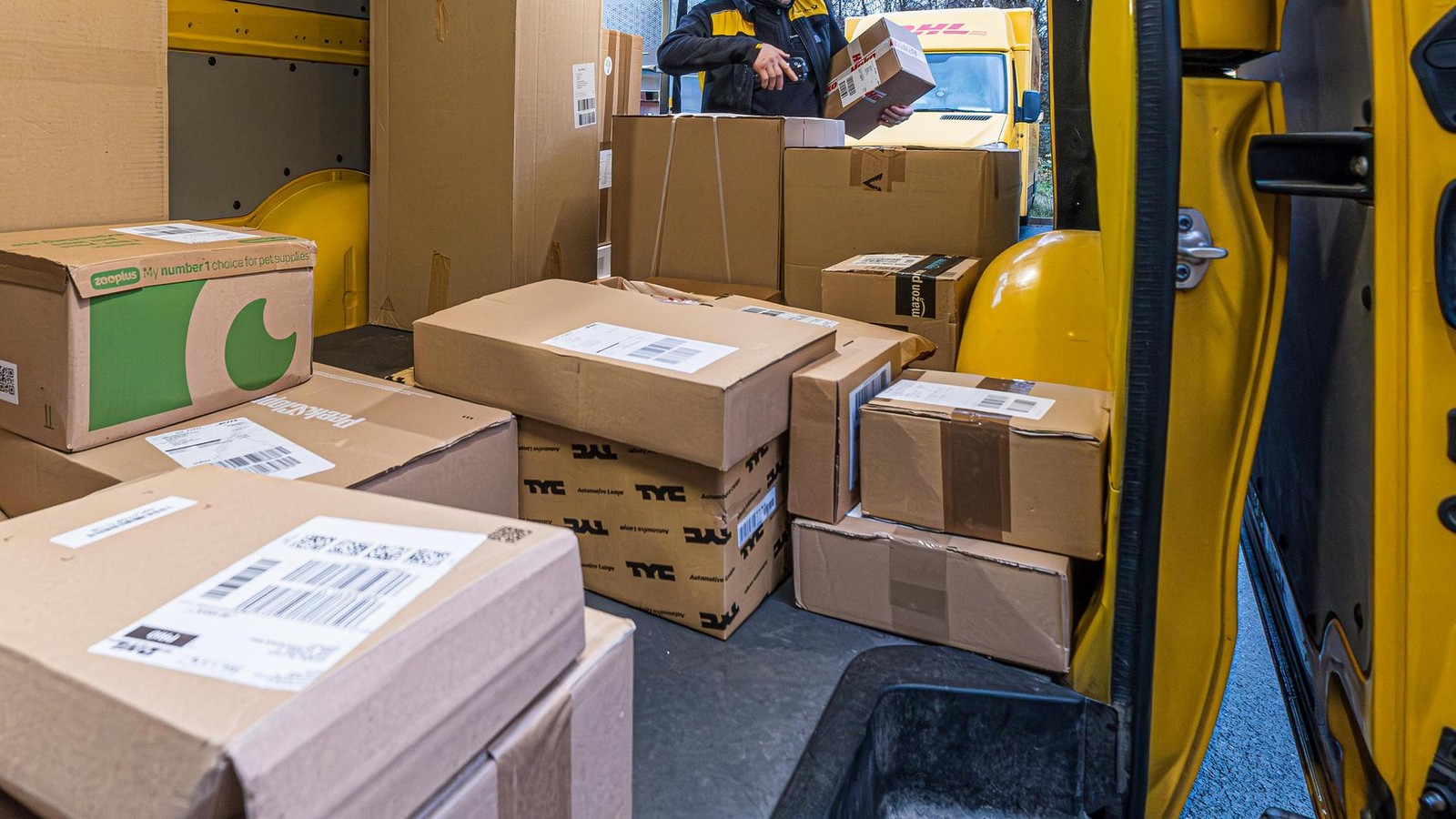 DHL-Zusteller-mit-Spielsucht-Einspruch-bringt-Fall-erneut-vor-Gericht