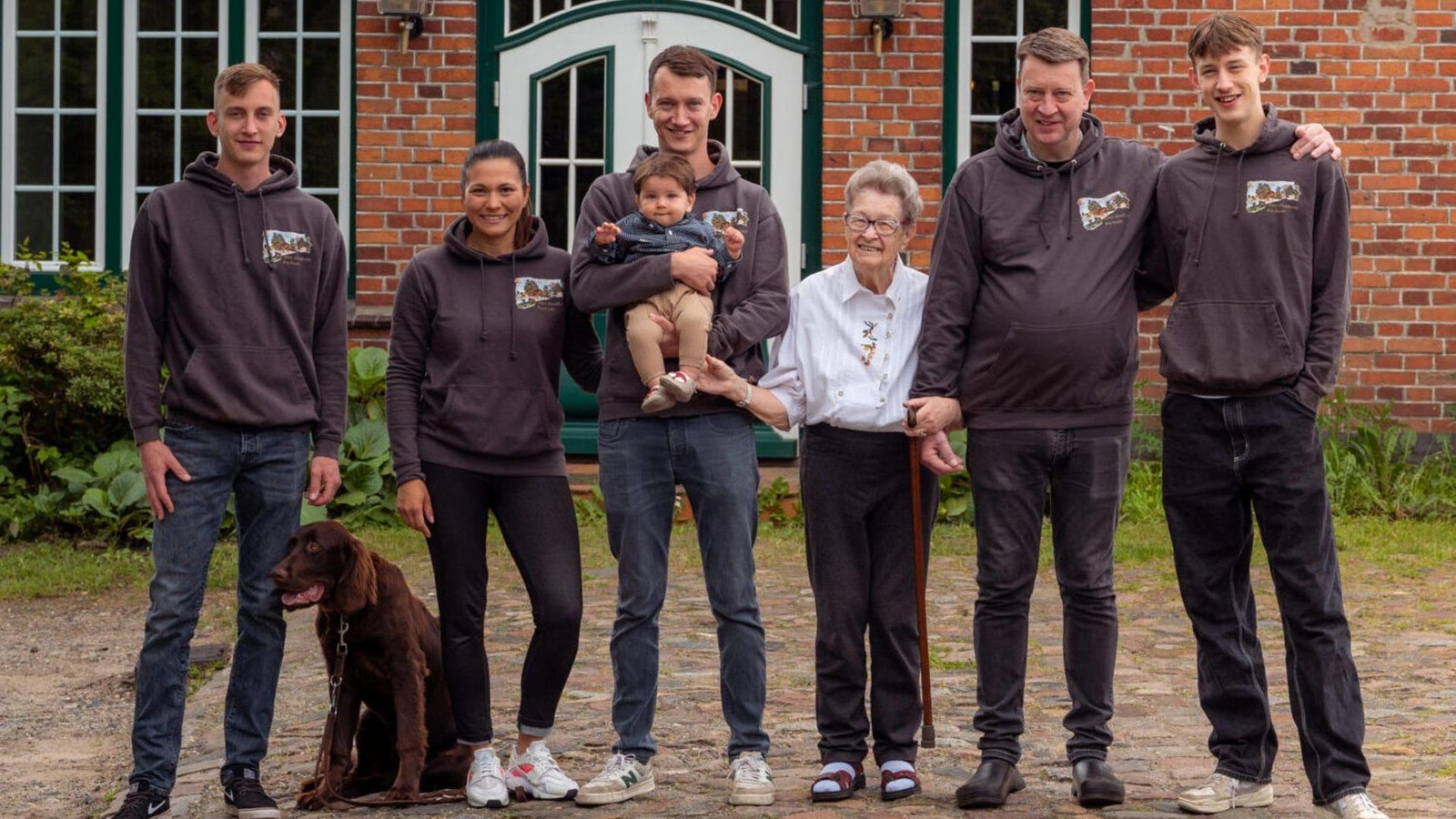 Kult-Landgasthof-Alter-Heidkrug-Wo-schon-Adenauer-und-Strau-satt-wurden