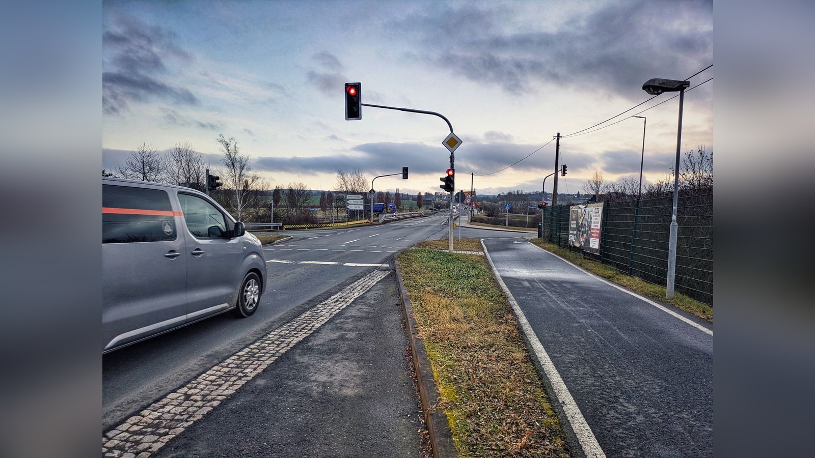 Diese-Ampel-an-der-B-281-raubt-Autofahrern-den-letzten-Nerv