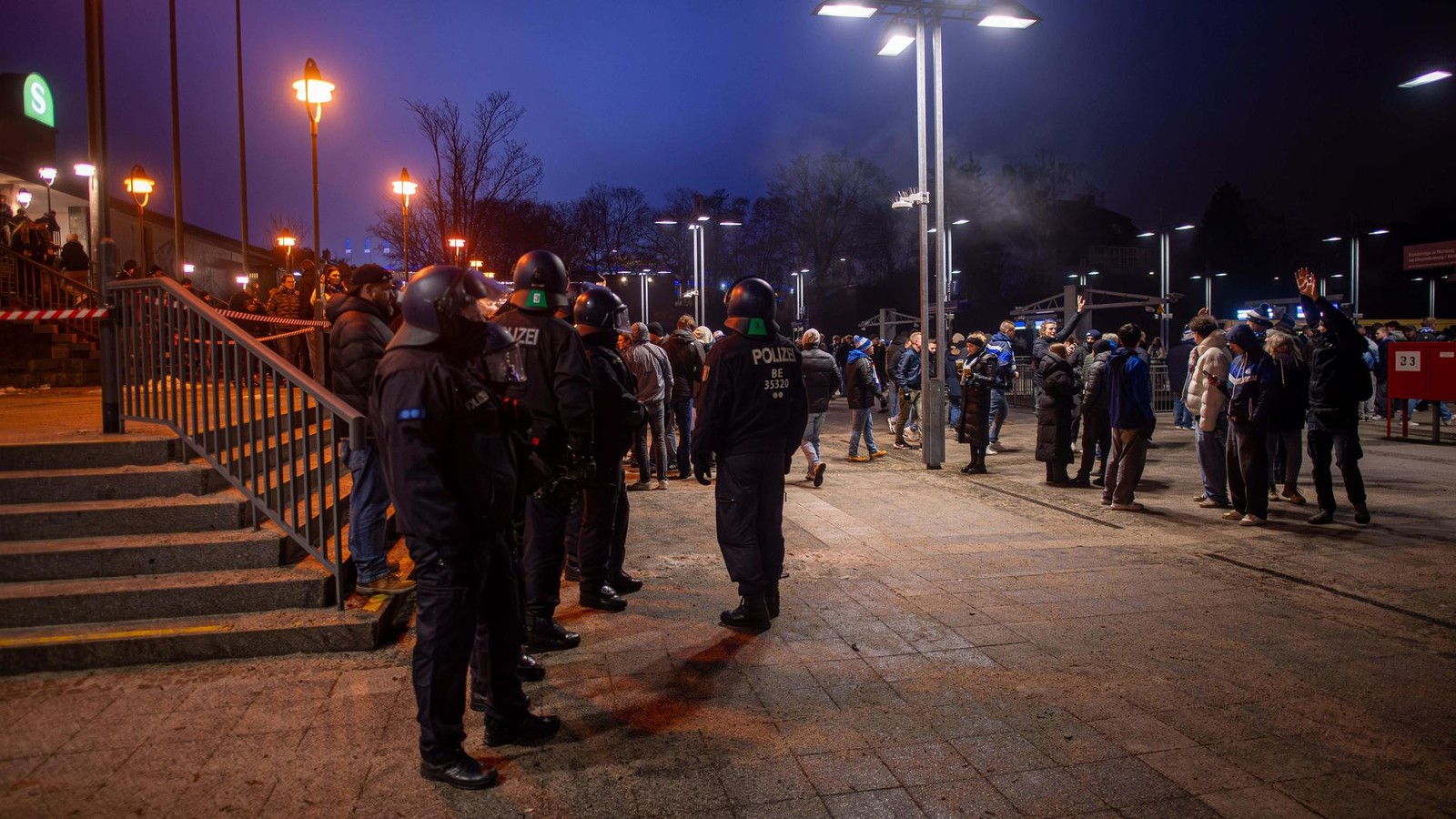 Vorw-rfe-Schmerzen-Solidarit-t-Schalke-Ultras-reagieren-auf-Berlin-Ereignisse