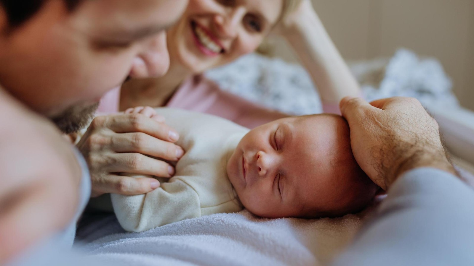 Revolution-f-r-Eltern-Regierung-plant-gro-e-Erleichterung-direkt-nach-Geburt