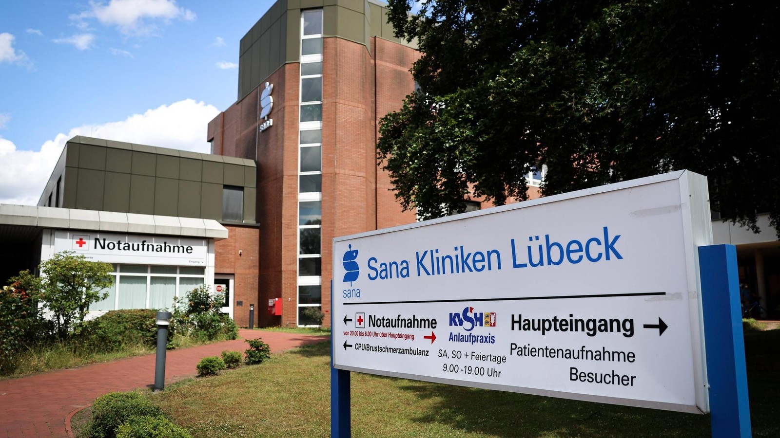 Schleswig-Holstein-180-Millionen-Euro-f-r-Neubau-der-Sana-Kliniken-L-beck