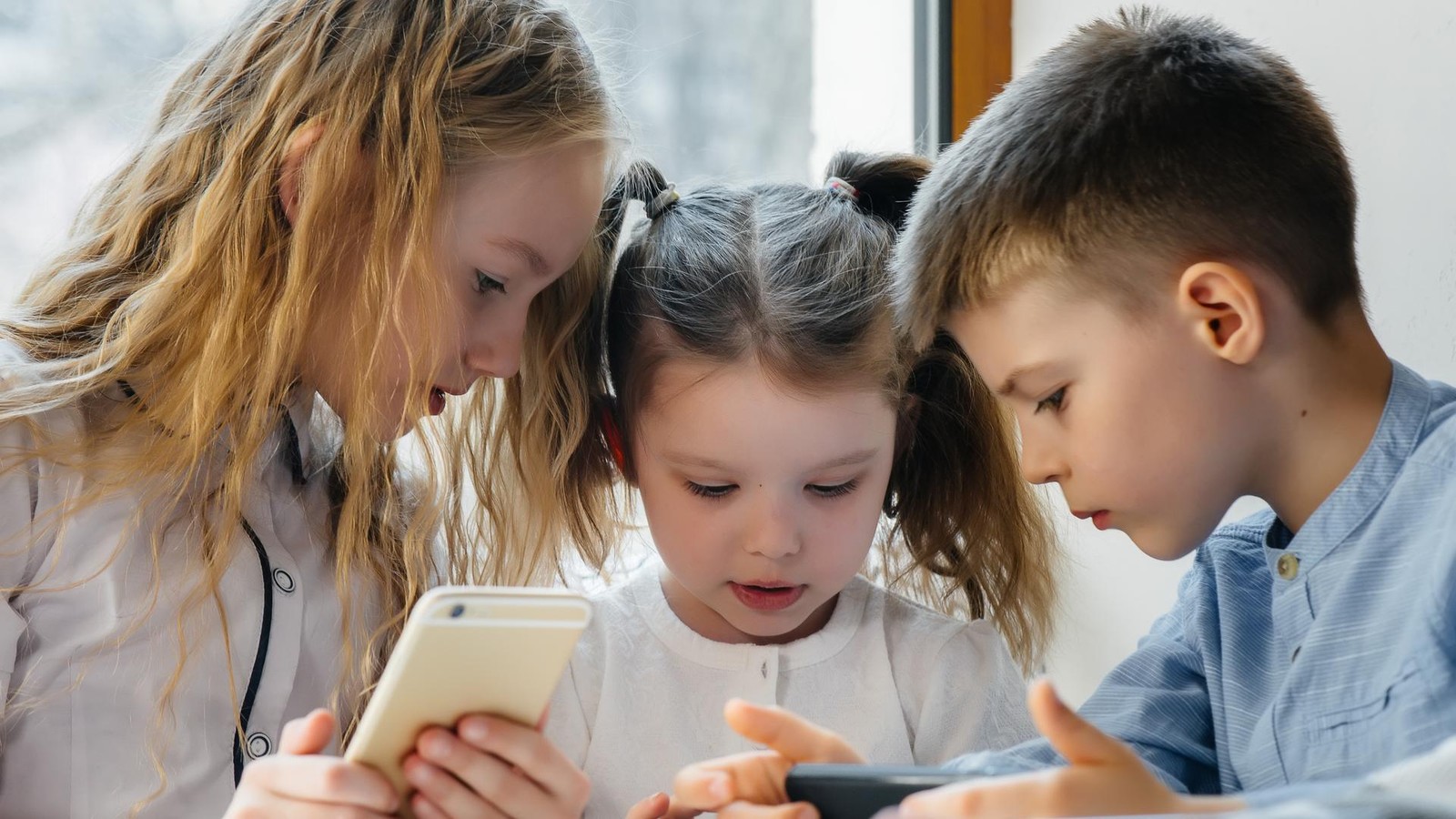 Kinder-und-Medien-Das-sollten-M-lheimer-Eltern-zum-richtigen-Umgang-wissen