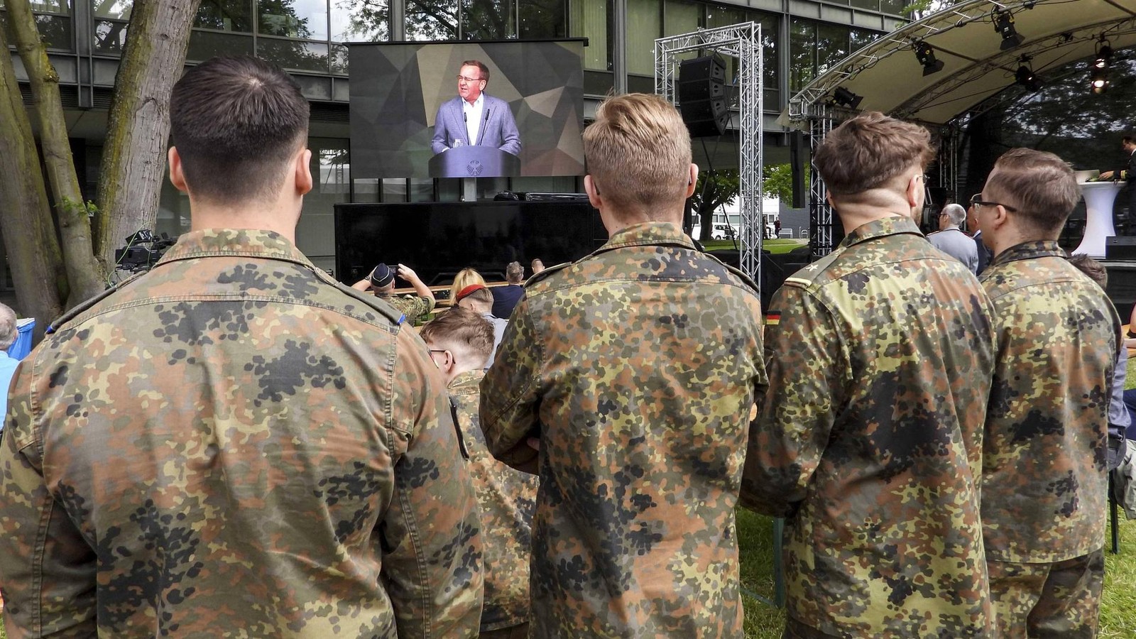 Razzia-an-Hamburger-Bundeswehr-Uni-Haben-Soldaten-mit-Drogen-gedealt-