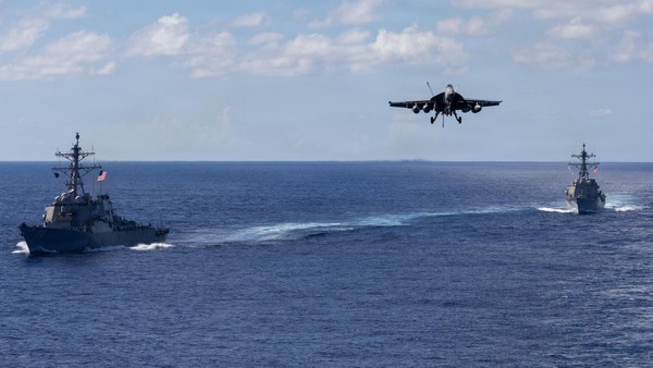 Trump droht den Mullahs mit „massiver Armada“ und Angriff – „Macht einen Deal“