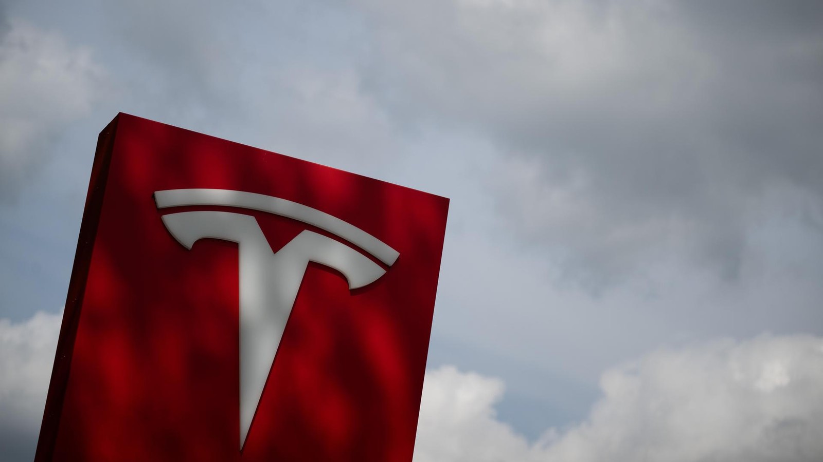 Tesla-machte-letztes-Jahr-erstmals-weniger-Umsatz-lag-es-an-Elon-Musk-