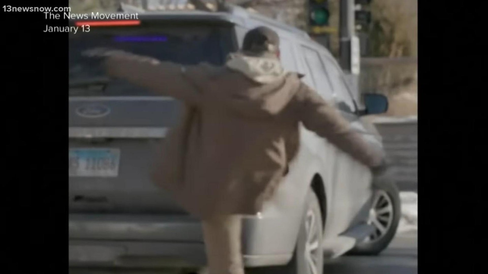 Neues-Pretti-Video-befeuert-Streit-Nur-ein-friedlicher-Beobachter-