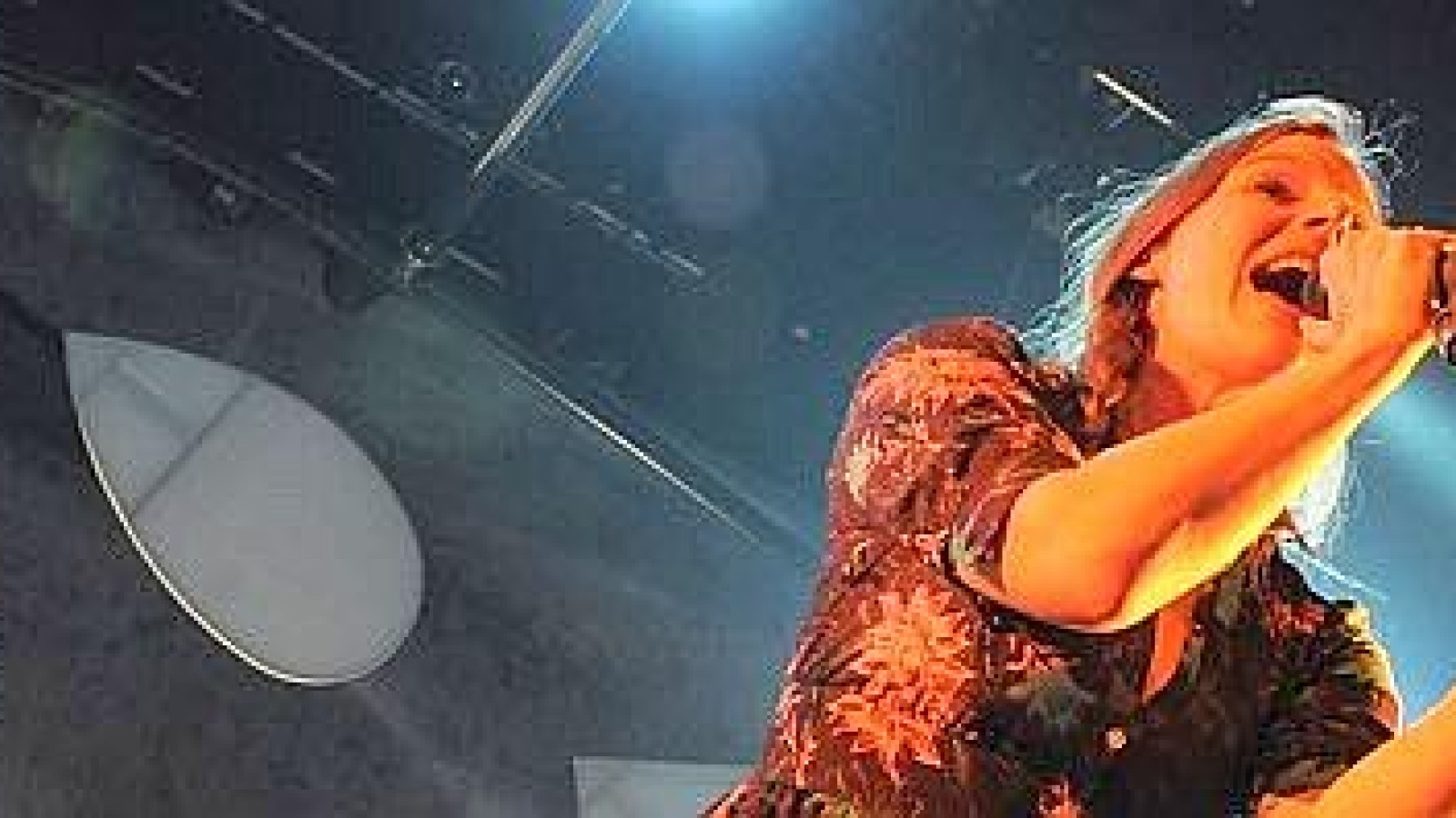 2200 Fans feiern Comeback von "Wir sind Helden"