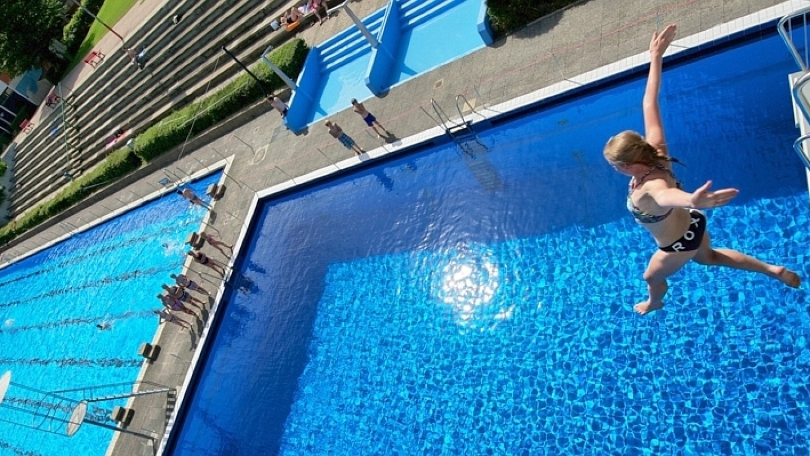 Sprung ins kühle Nass