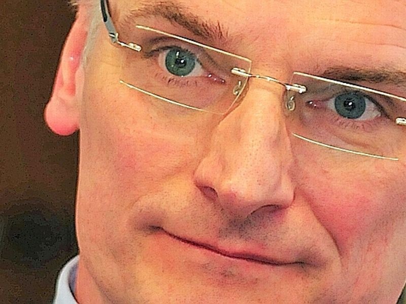 Jakob Graf von LandsbergVelen stiftet zum Start 10 000 Euro