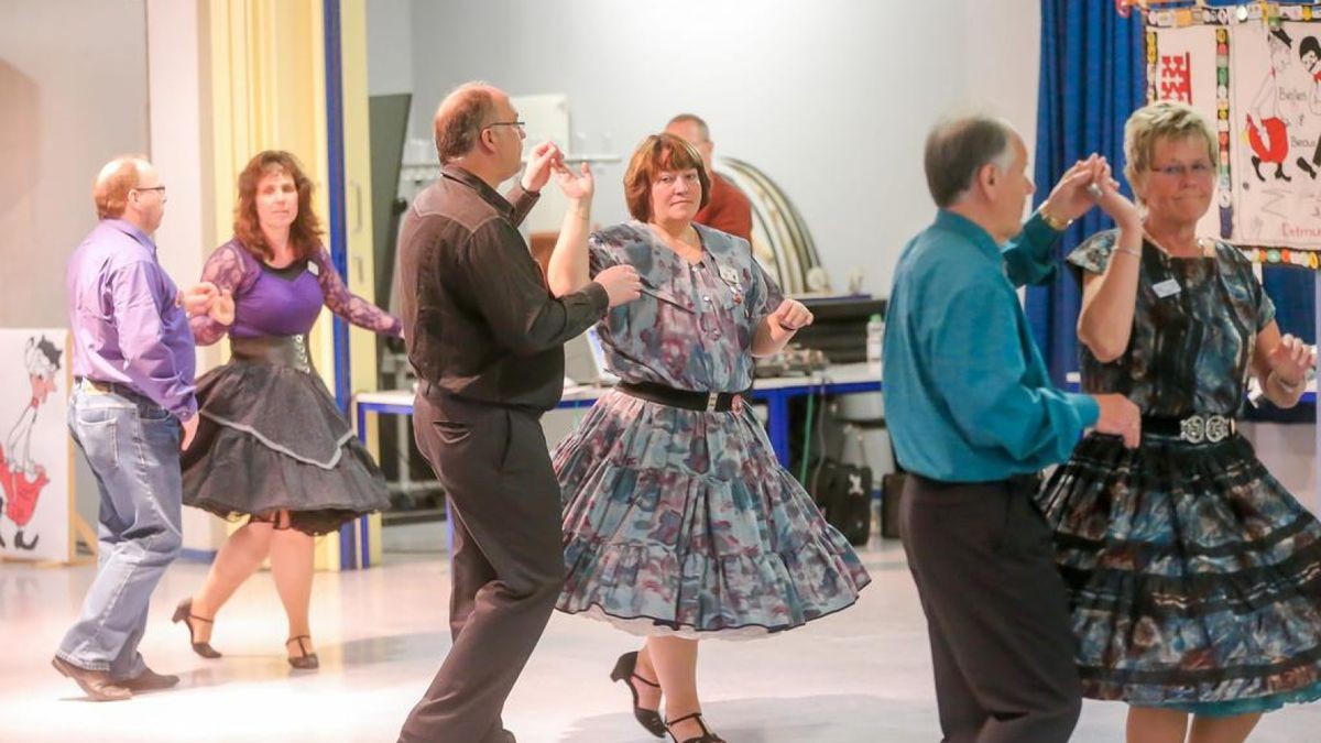 SquareDanceFestival in der WilhelmBuschRealschule