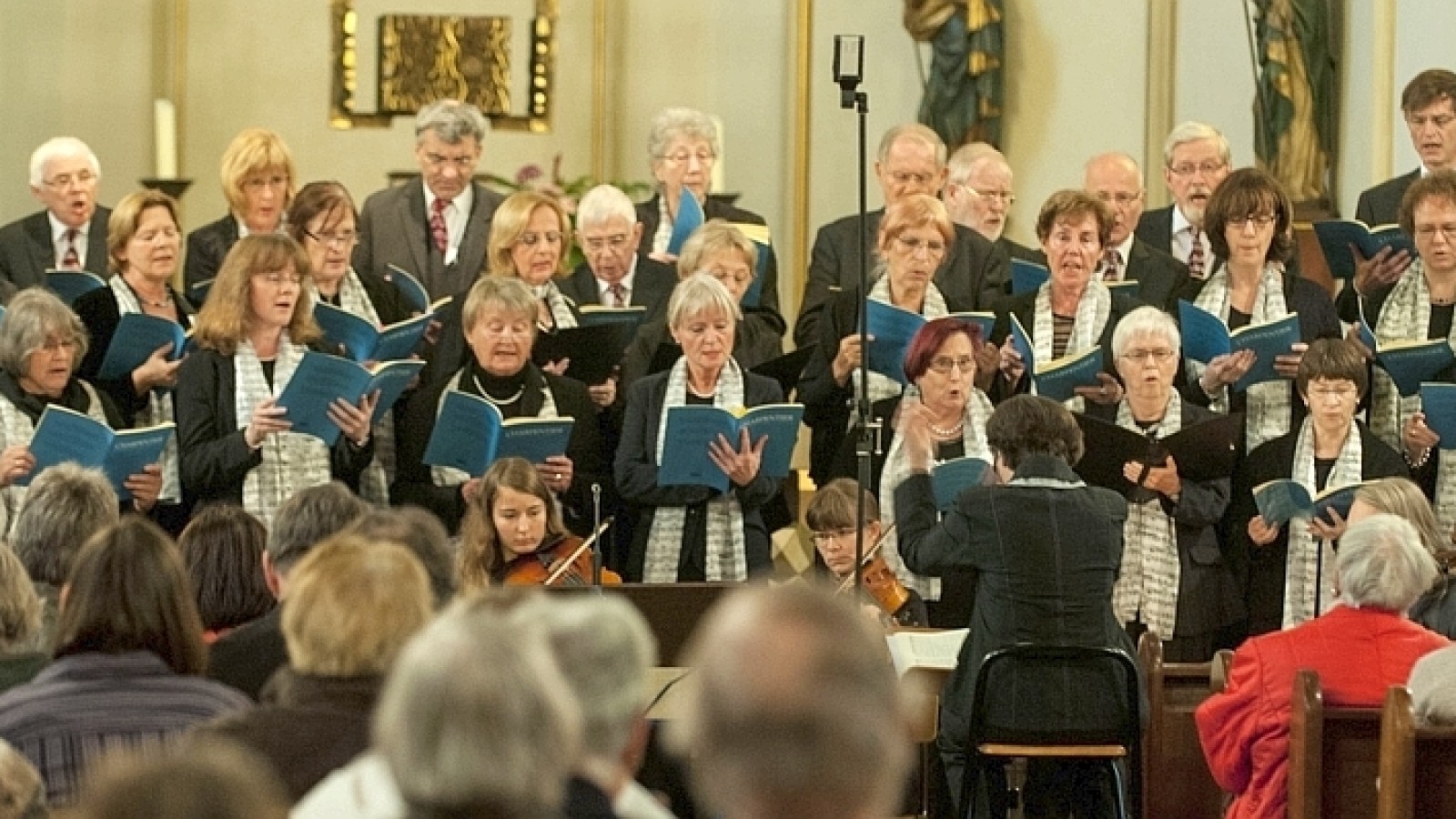 Detaillierte Porträts der Meister