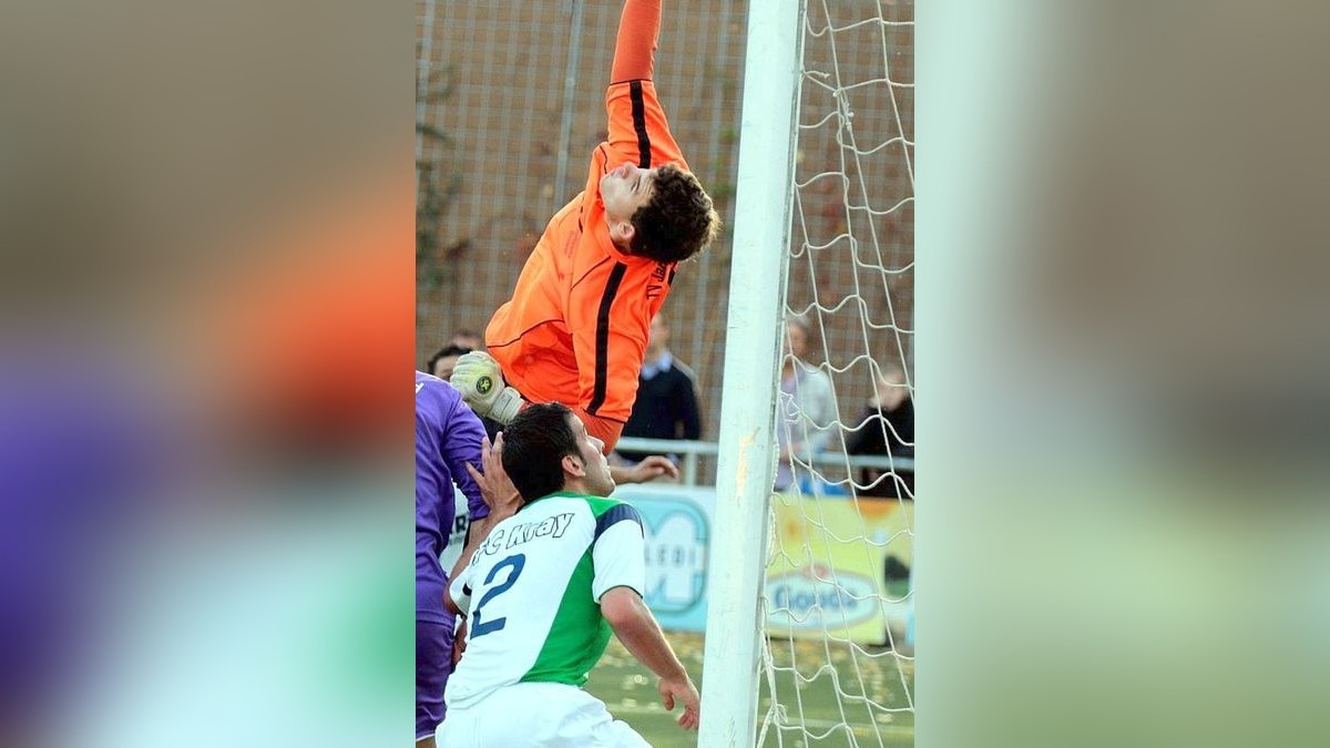 Ajoyib ulkan kokraklari bolgan fotosini super kunnilingus oladi