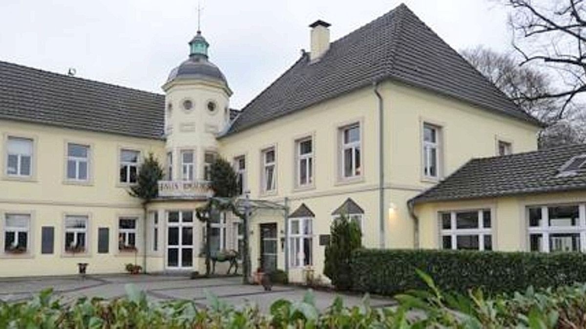 Hotel Haus Duden Konrad Duden Straße Wesel Der Duden als Tapete beim Weseler Verkehrsverein