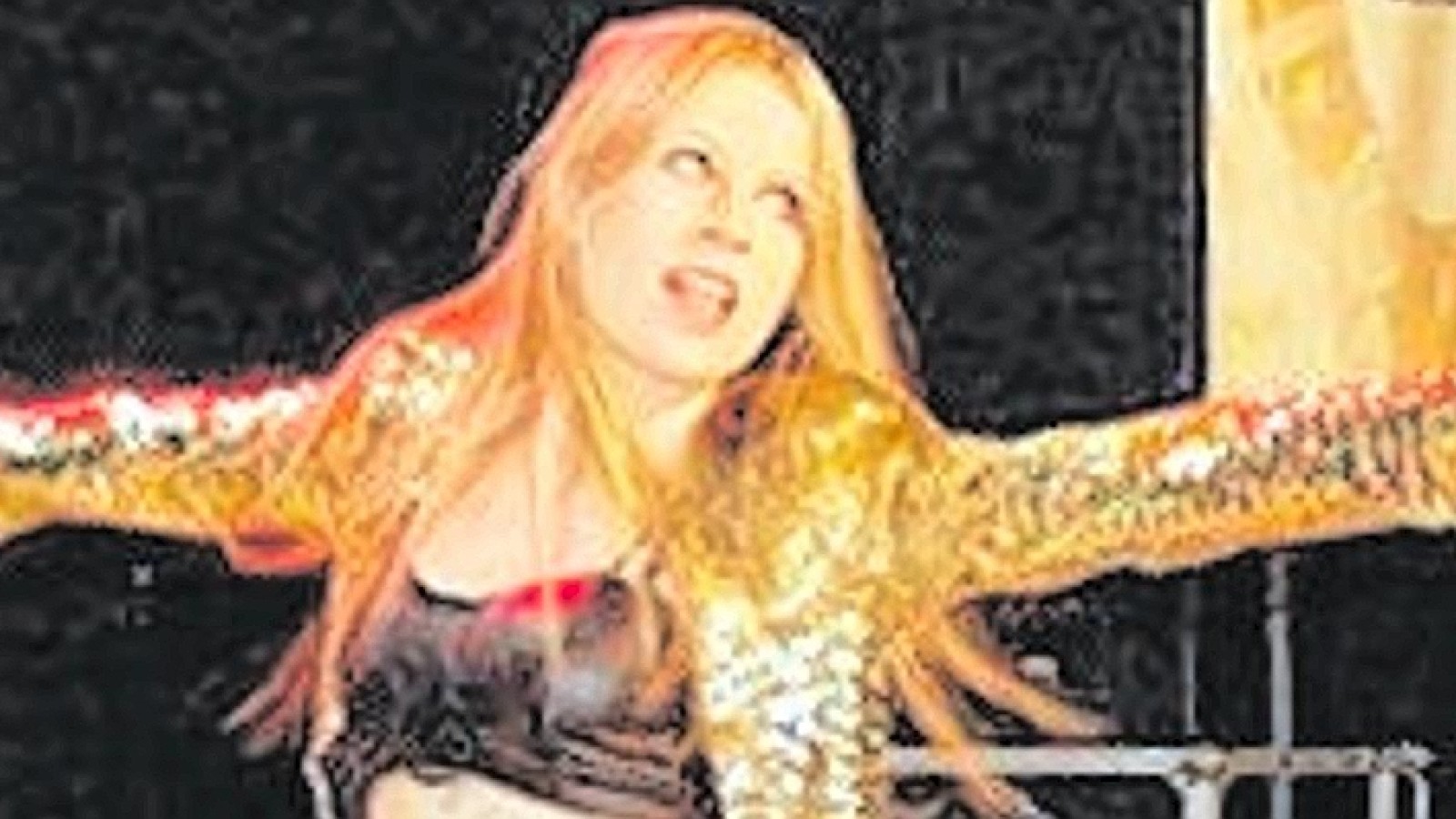 Maria Franke ertanzt sich DMGold beim Dance4Fans